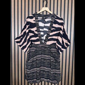 Vix Paul Hermanny Dress Medium Black Multicolor Deep V Neck Zebra Art Kimono